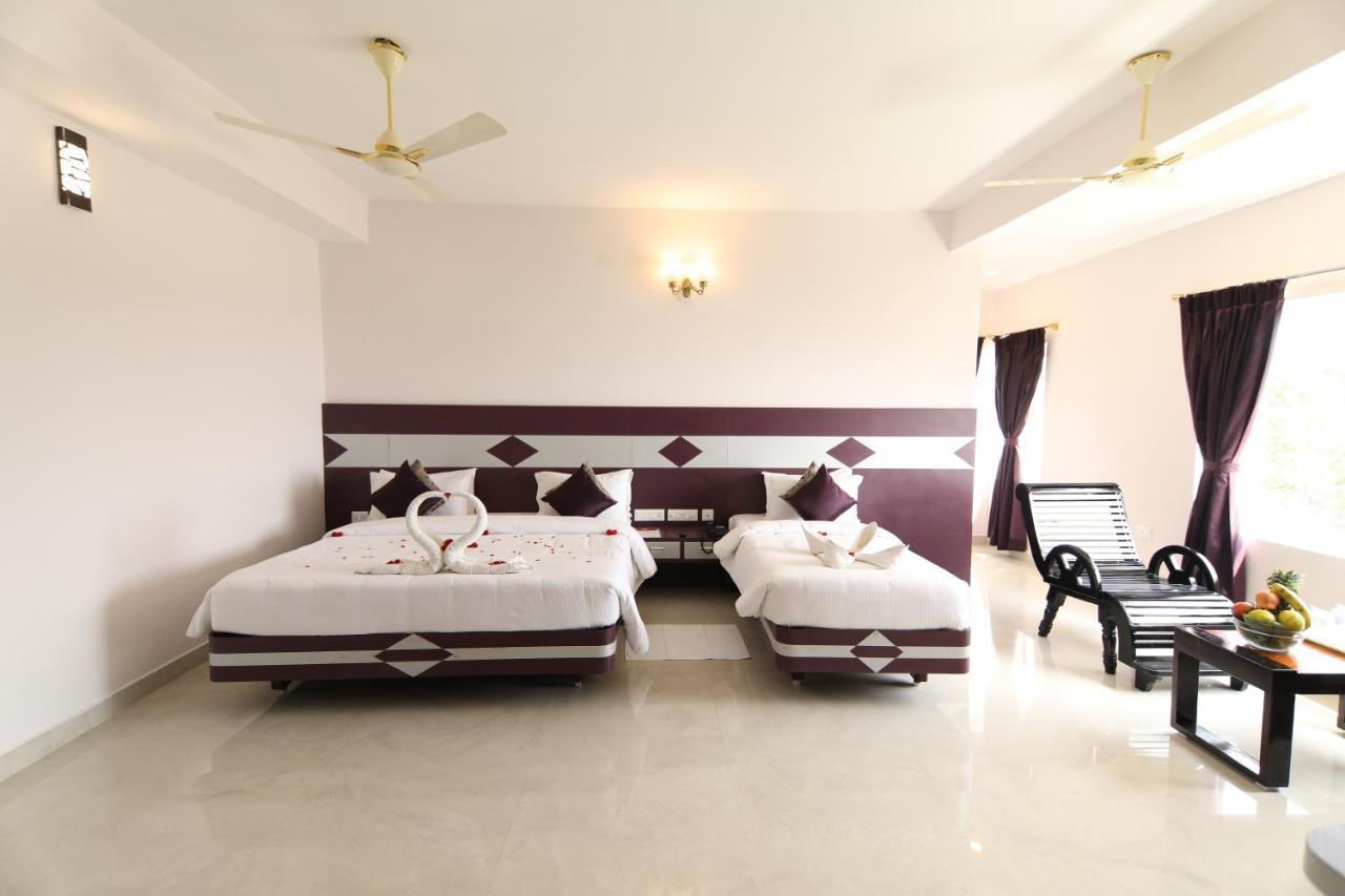 Sri Gnana Vedha Beach Residency Velankanni Buitenkant foto