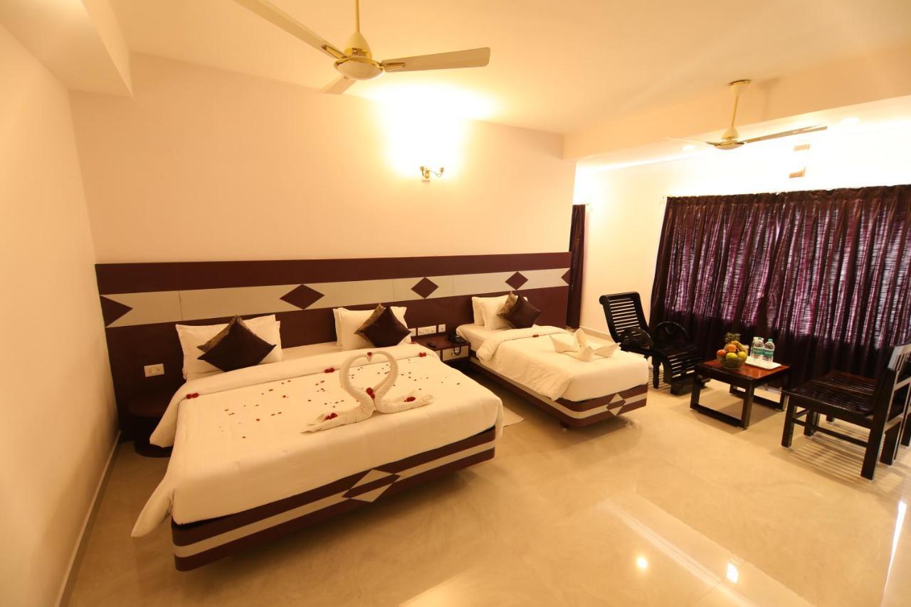 Sri Gnana Vedha Beach Residency Velankanni Buitenkant foto