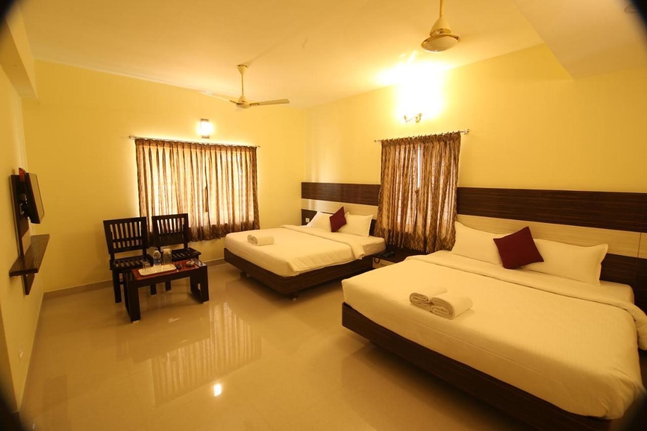 Sri Gnana Vedha Beach Residency Velankanni Buitenkant foto